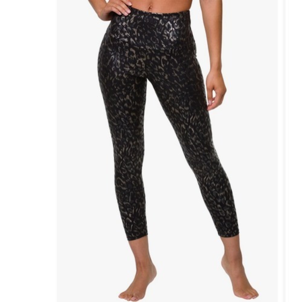 Onzie Women S/M Leopard‎ Print Foil High Rise 7/8 Yoga Leggings Midi Black Gold